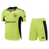 Manchester United Goalkeeper Green Jersey + Shorts Mens 2021/22