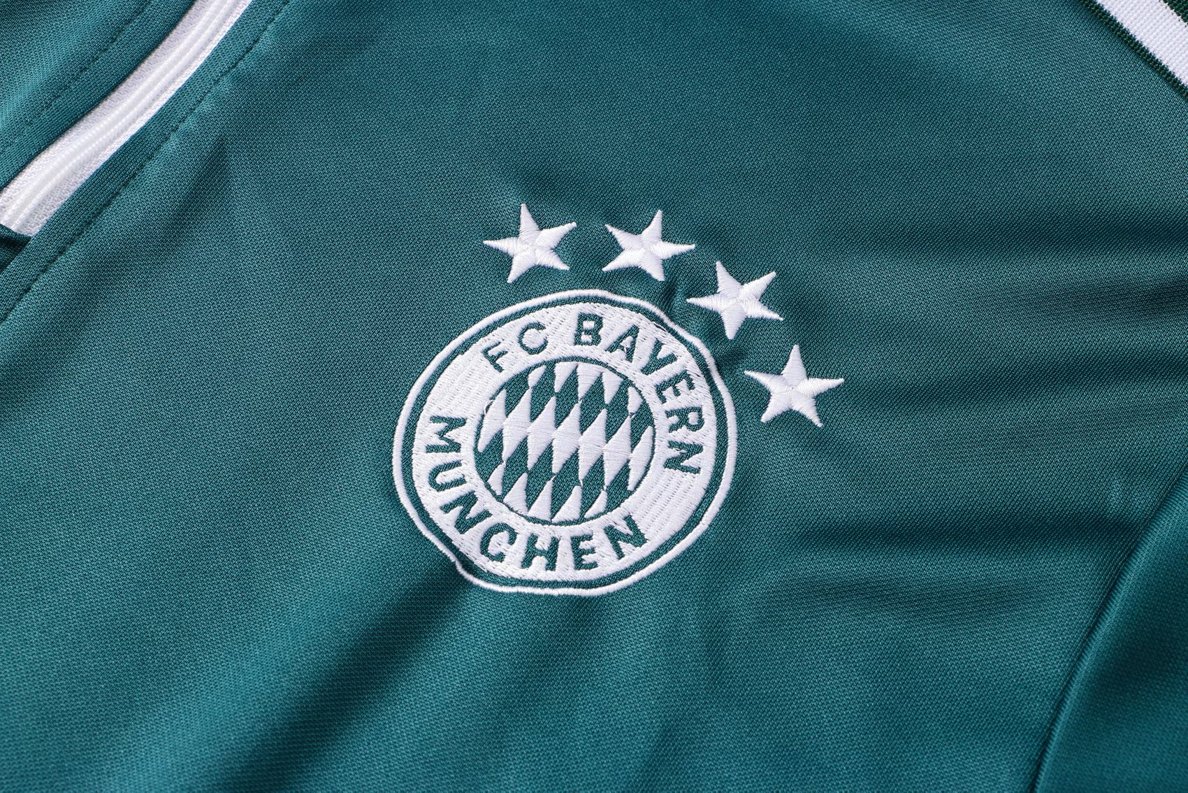 Bayern Munich Dark Green Training Suit Mens 2021/22 